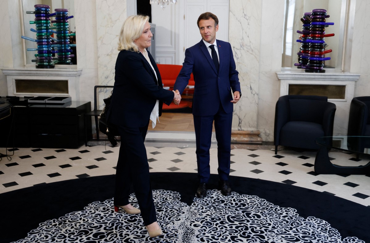 Marine Le Pen trouve « très utile » de débattre avec Macron, mais après les européennes