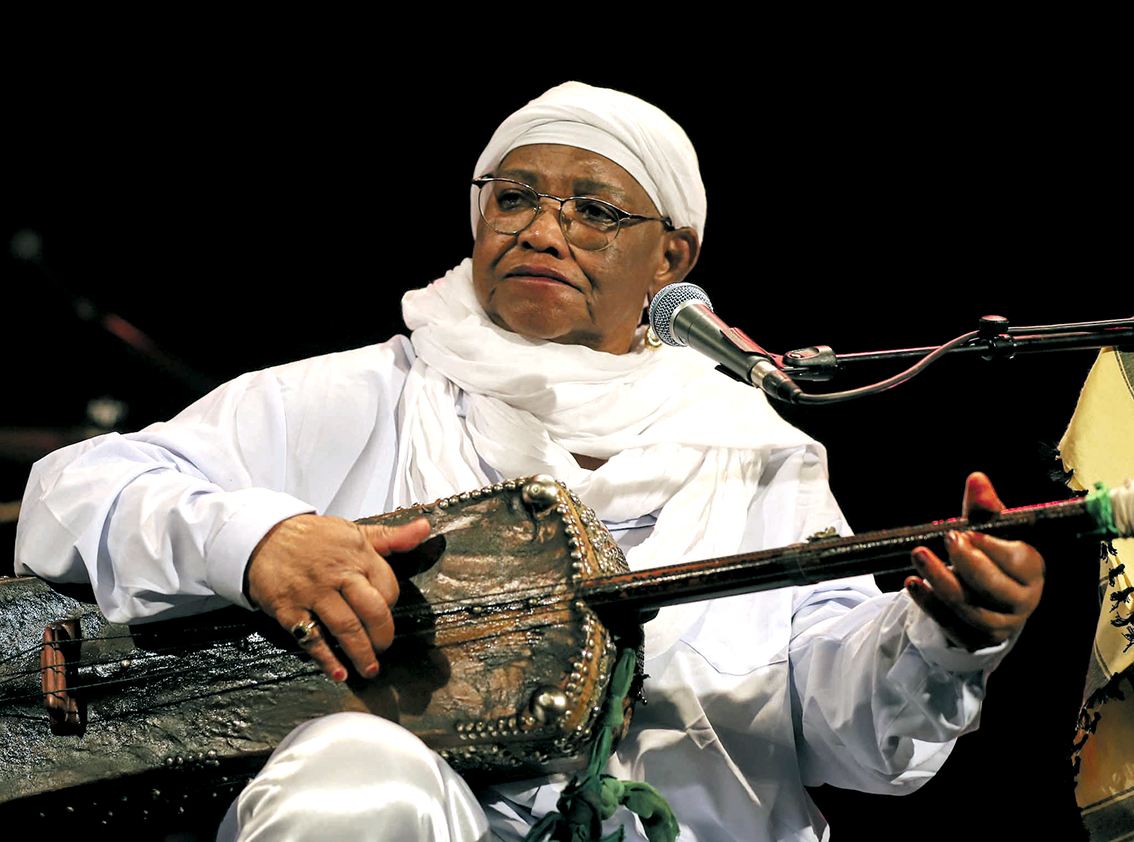 Hasna El Becharia décède à l’âge de 74 ans : L’icône de la chanson diwane tire sa révérence