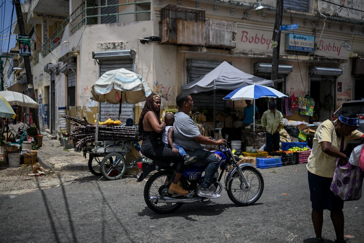 Inquiétude dans le «Petit Haïti» de Saint-Domingue après le plébiscite du président Abinader