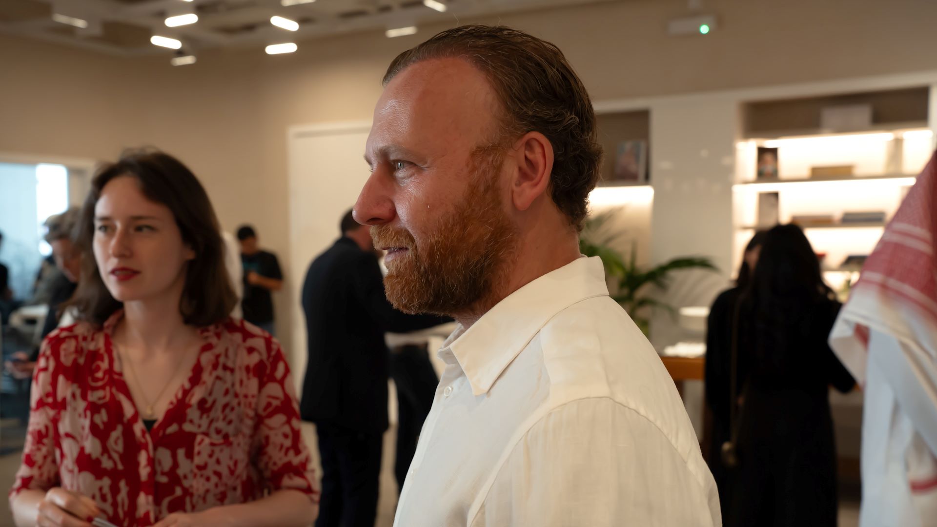 Burak Çakmak, directeur général de la commission saoudienne de la mode et Giovanna Caimiro professeure à l'IFM (Loai Al Kelawy)​   ​