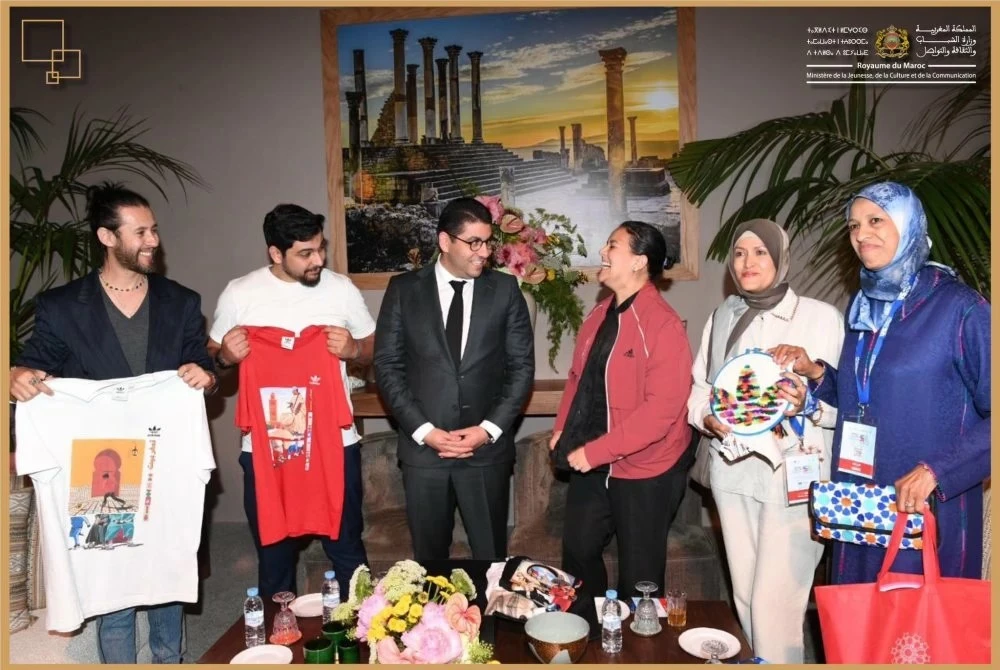 Adidas lance des t-shirts à la marocaine pour contrer le piratage du patrimoine