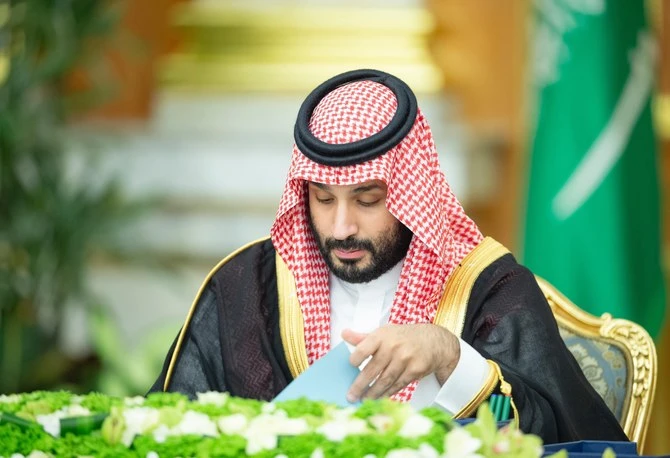 Le prince héritier saoudien rassure la nation sur l’état de santé du roi lors d’une réunion du Conseil des ministres