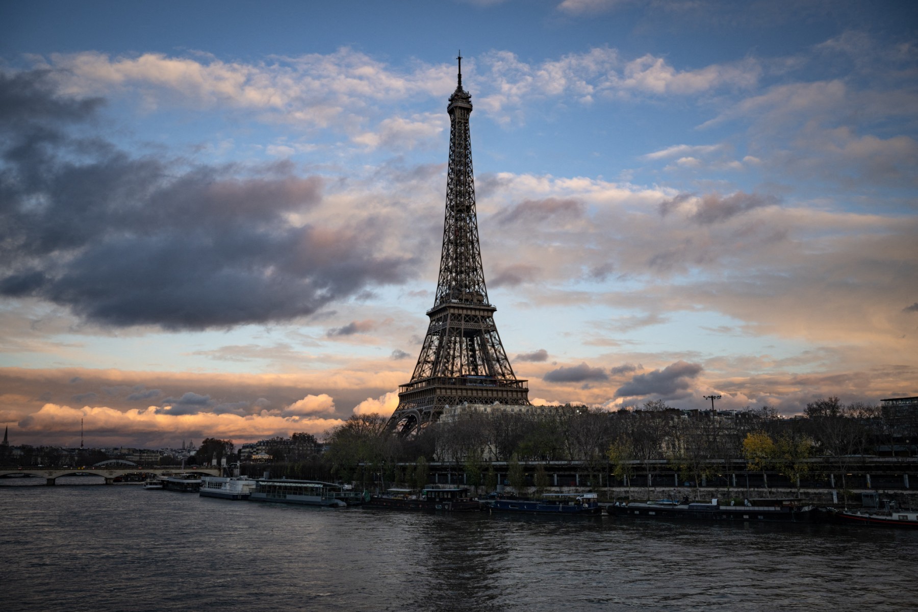 JO: la baignade d'Anne Hidalgo dans la Seine le 23 juin probablement reportée