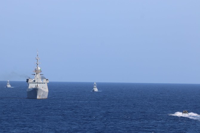 Les Houthis ont lancé une série d’attaques par drones et missiles sur des navires, dont un destroyer américain