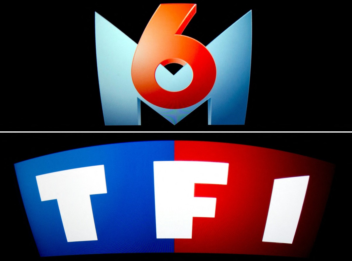 Cette combinaison d'images créée le 7 mars 2024 montre les logos des chaînes de télévision françaises "M6" et "TF1" affichés sur des écrans de tablettes. (Photo Lionel Bonaventure AFP)