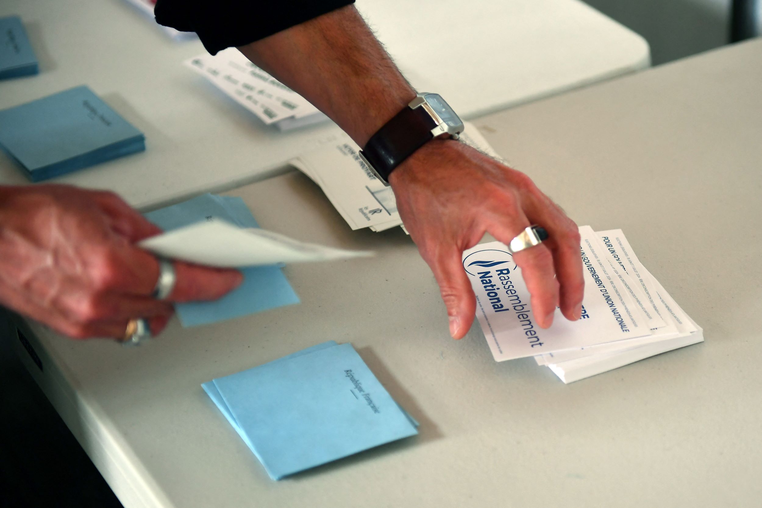 Législatives: participation en nette hausse à 25,90% à 12H00