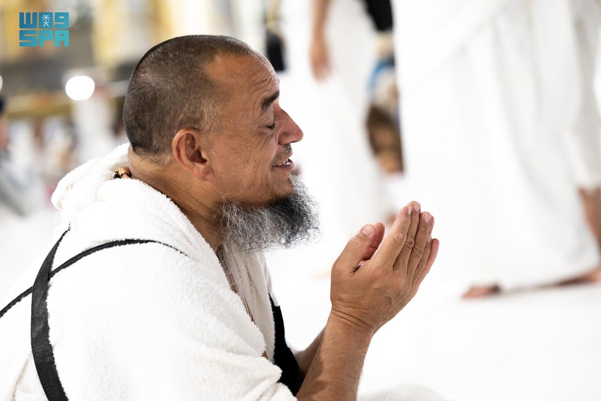 Les pèlerins ont commencé le Hajj par la prière du Fajr dans la Grande Mosquée de La Mecque. (SPA)