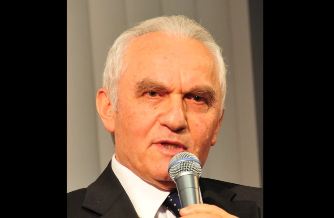Yasar Yakis, ex-ministre turc des Affaires étrangères et chroniqueur d’Arab News, n’est plus