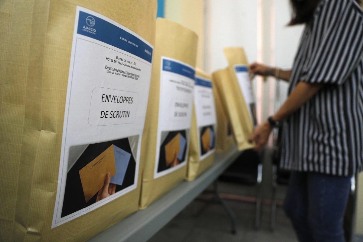 Législatives: 410 000 votants en ligne à l'étranger, un record