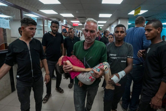Gaza: un hôpital fait état d'au moins 40 morts dans une frappe revendiquée par Israël