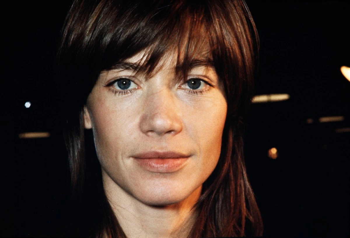La France pleure Françoise Hardy, une de ses dernières icônes des sixties
