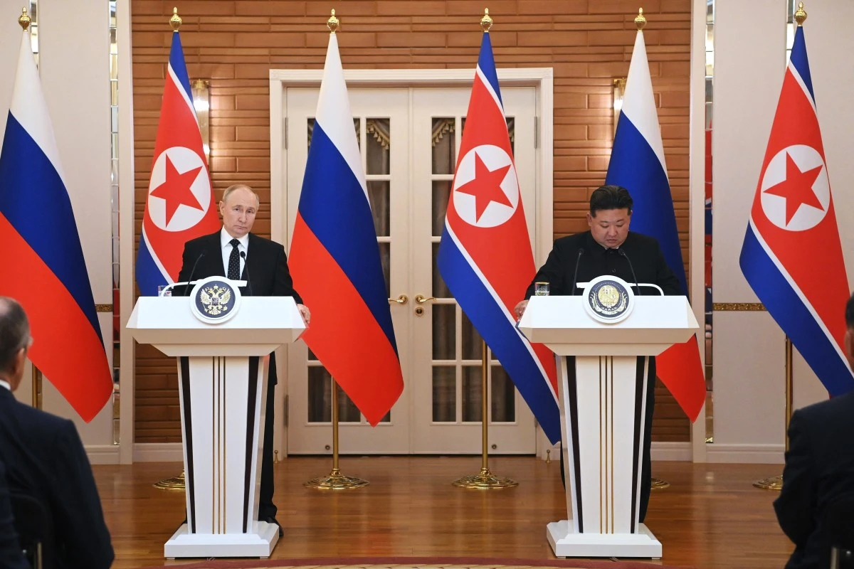 Kim assure Poutine de son soutien pour l'Ukraine et signe un pacte de défense mutuelle