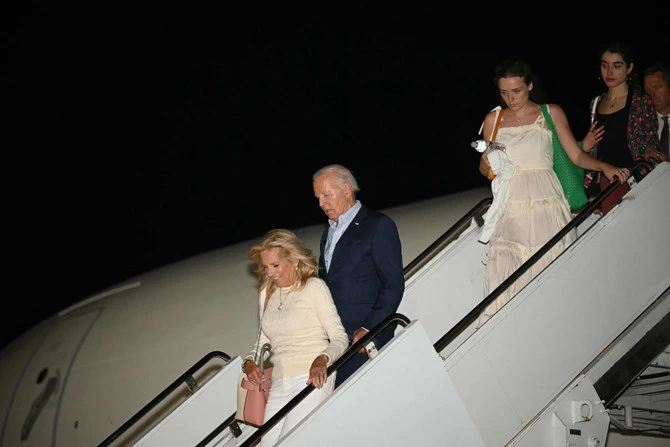 Biden tente de rassurer les donateurs après son débat calamiteux