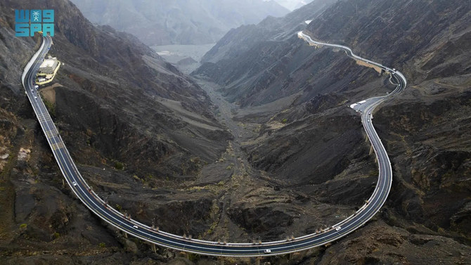 Aqabat Shaar : La route mythique d'Arabie Saoudite, poumon de la beauté sauvage d'Asir