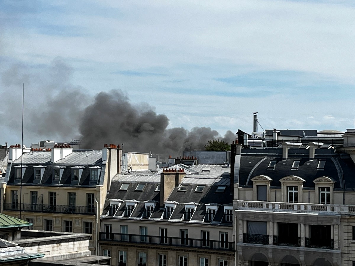 Deux blessés légers et deux personnes intoxiquées dans un incendie en plein coeur de Paris