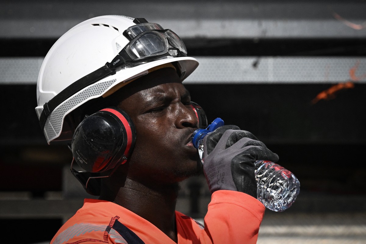 La canicule persiste sur la France, les JO-2024 transpirent