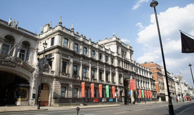 Des artistes accusent la Royal Academy de « censure anti-palestinienne » à l’égard d’œuvres supprimées