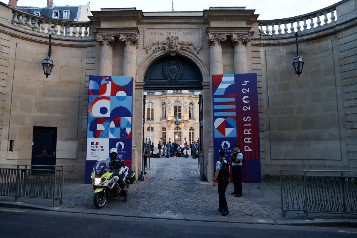 Premier Conseil des ministres post-législatives, les Insoumis balayent l'option Tubiana pour Matignon