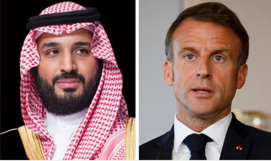 Les deux hommes ont également passé en revue les relations et la coopération bilatérales, ainsi que les derniers développements régionaux et internationaux. (SPA/AFP)