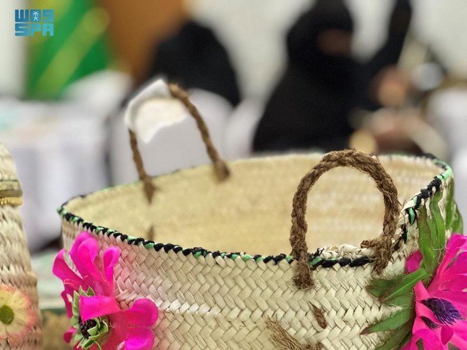 Les femmes de la région de Najran, en Arabie saoudite, maîtrisent la production d'articles en osier