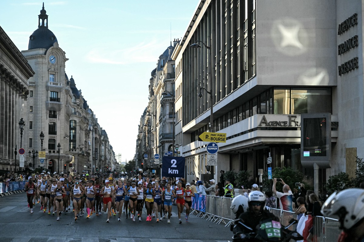Chaleur: la France transpire, le mercure grimpe pour la clôture des JO