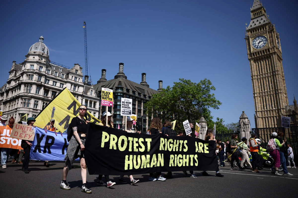 Le Royaume-Uni détaille de nouvelles mesures contre l'immigration illégale