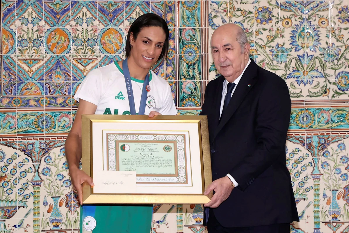 Algérie: Imane Khelif acclamée par une foule immense dans sa région natale