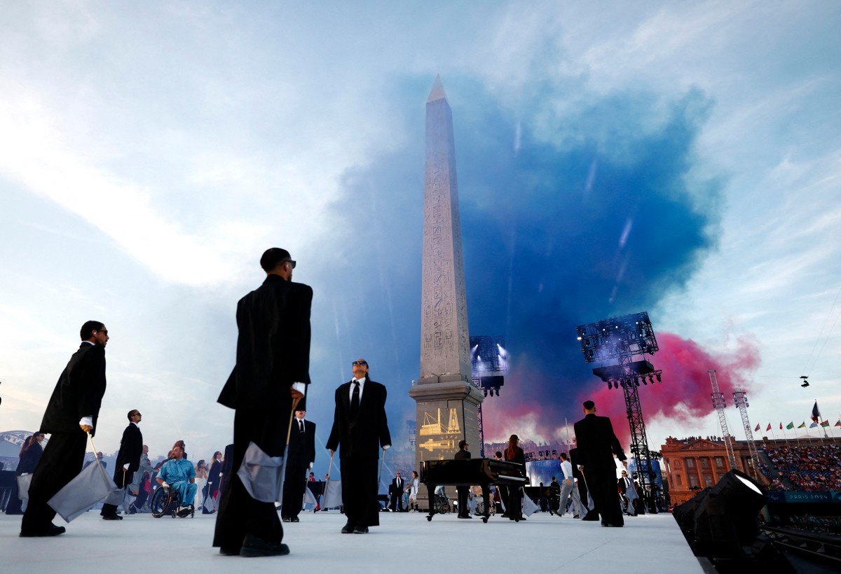 Parade et concert géant: les JO de Paris s'offrent une « after » sur les Champs-Elysées