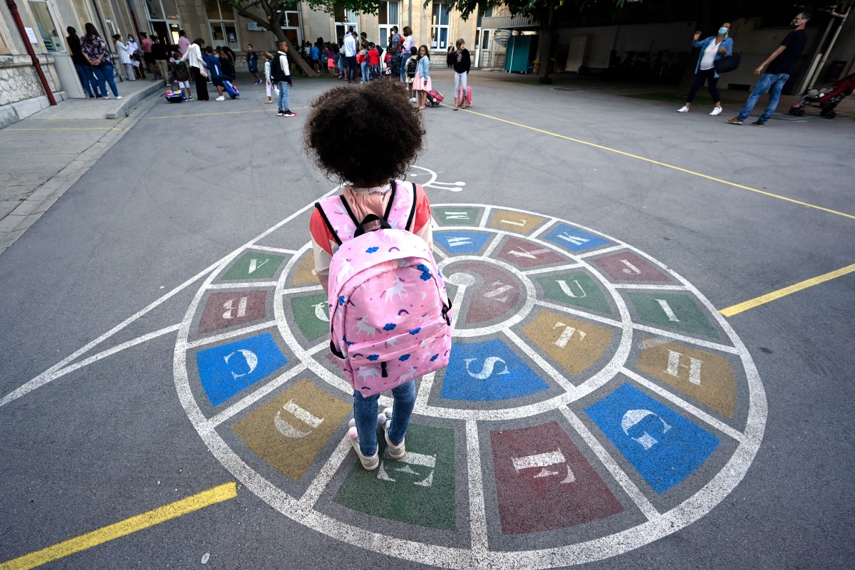 La rentrée pour 12 millions d'élèves, avec des questions en suspens