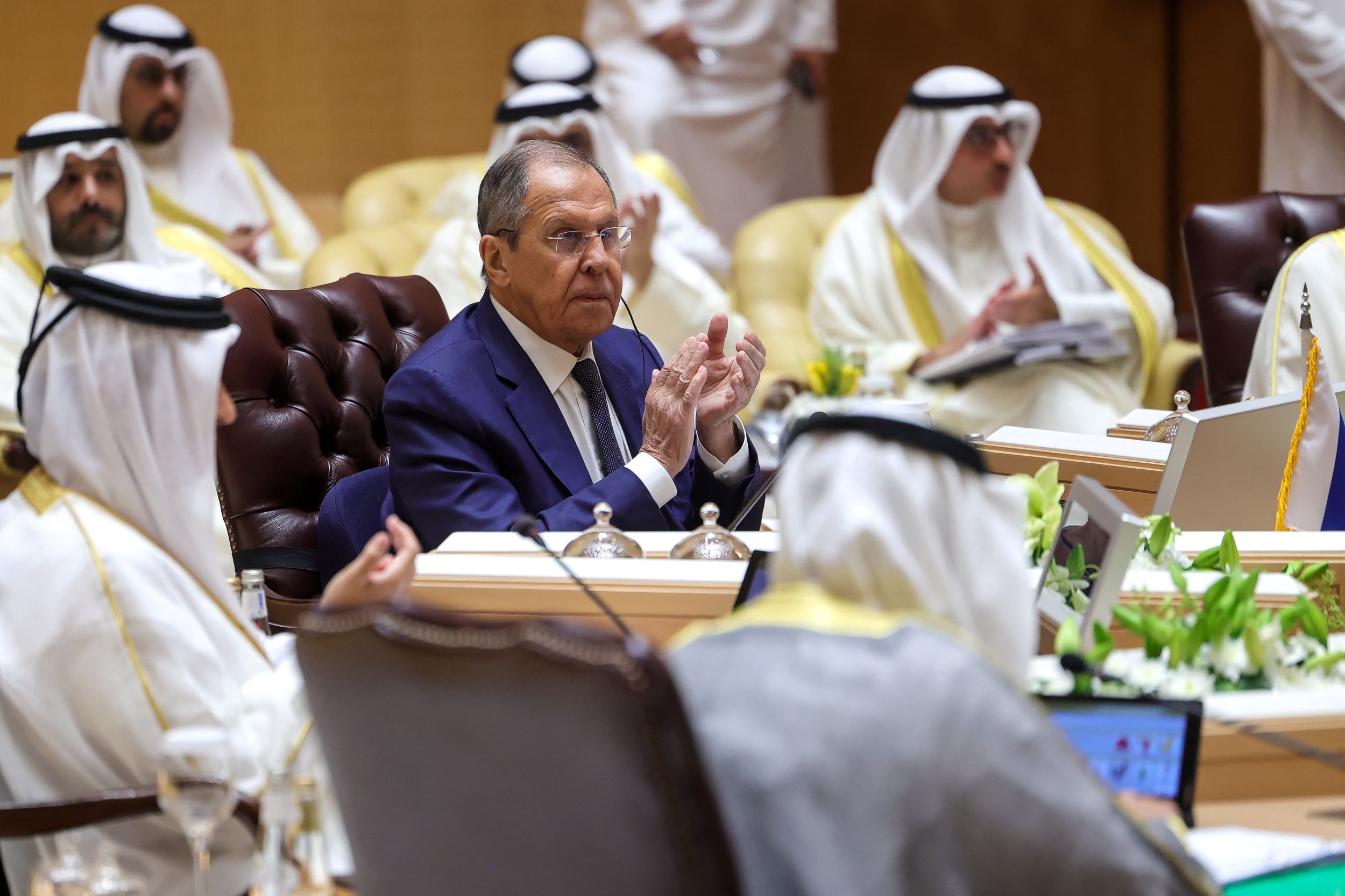 Le chef de la diplomatie russe rencontre le prince héritier saoudien à Ryad
