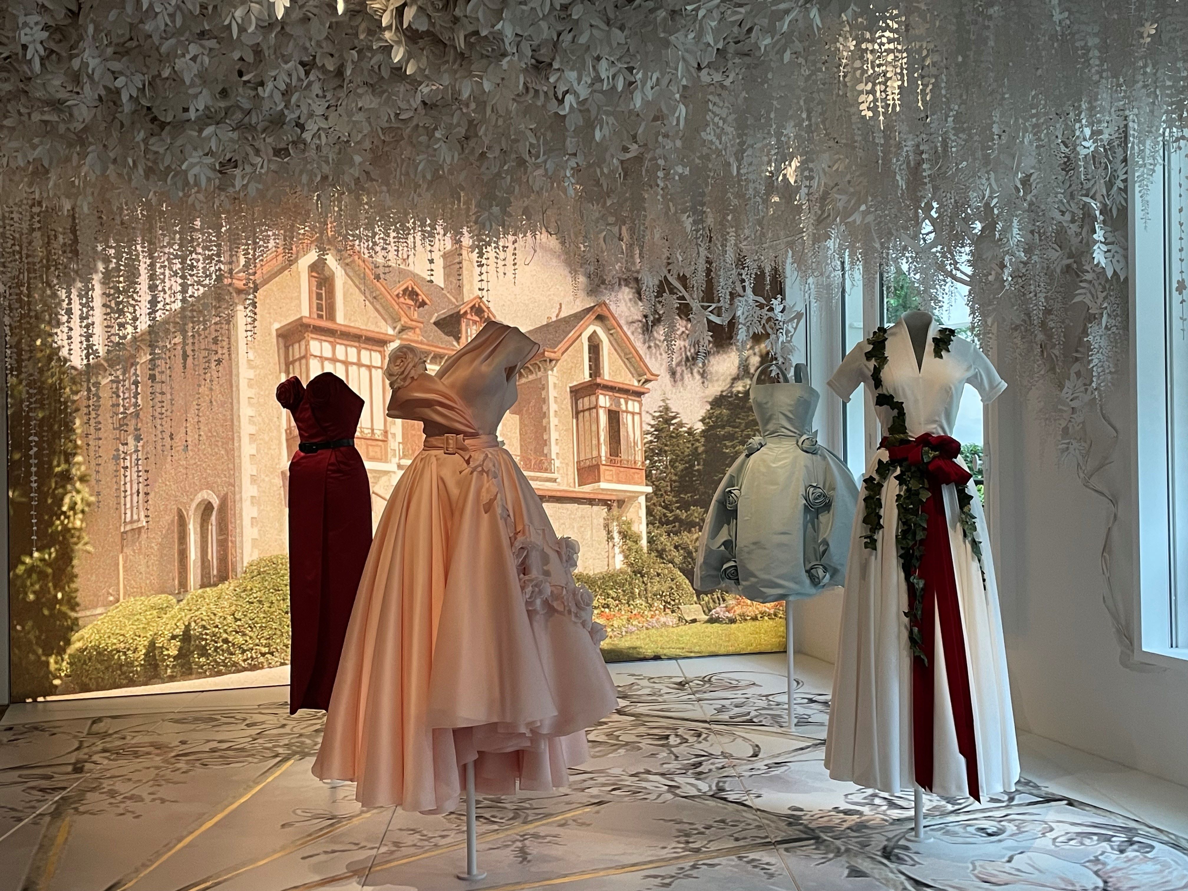 À Riyad, l’exposition « Christian Dior: Designer of Dreams » plongera les visiteurs dans un tourbillon de couleurs
