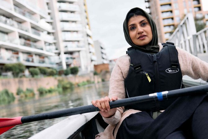 Des femmes musulmanes brisent les tabous en naviguant sur les voies d'eau à l'est de Londres