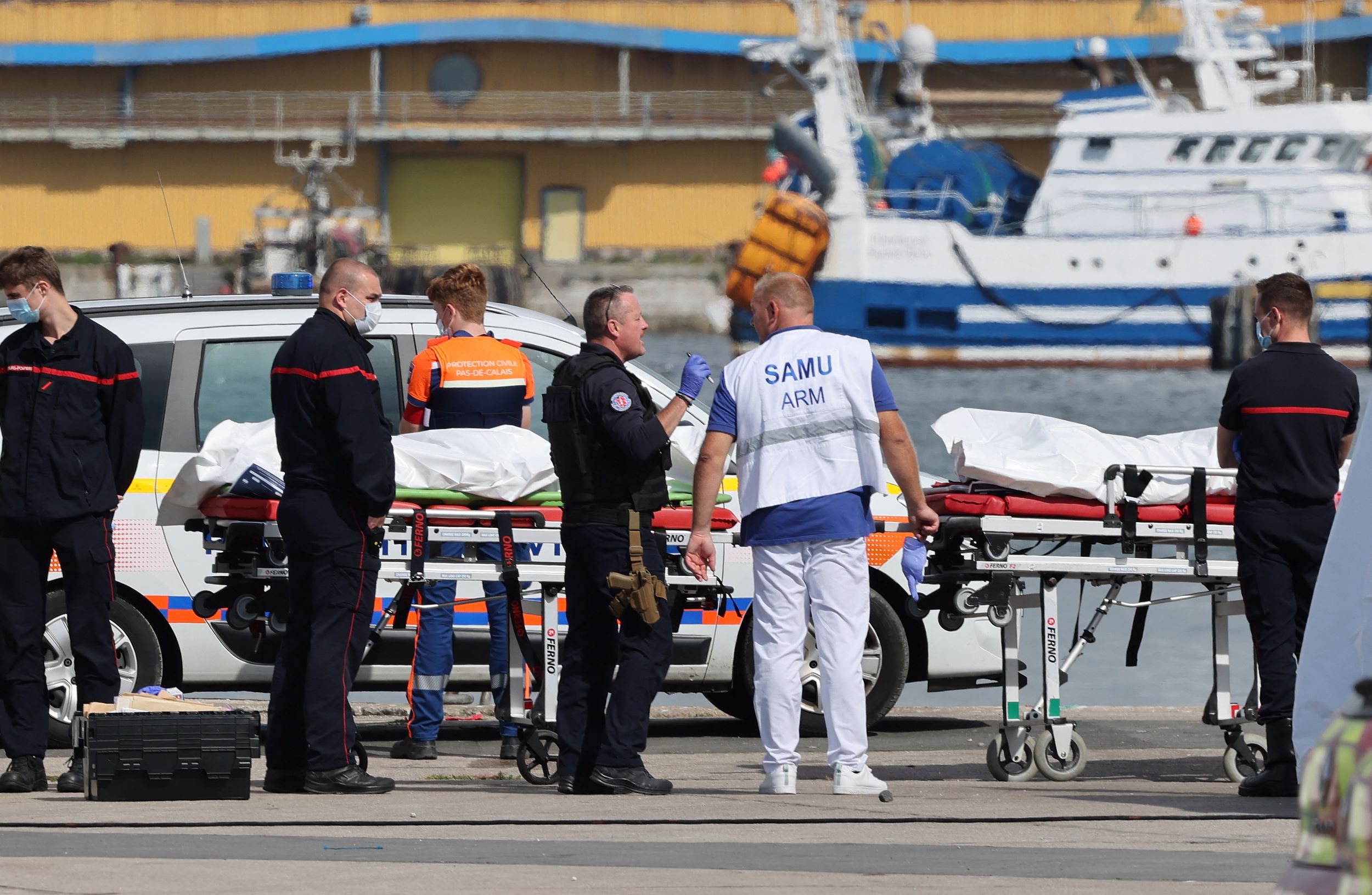 Naufrage dans la Manche: Paris réclame un "traité migratoire" entre Londres et l'UE
