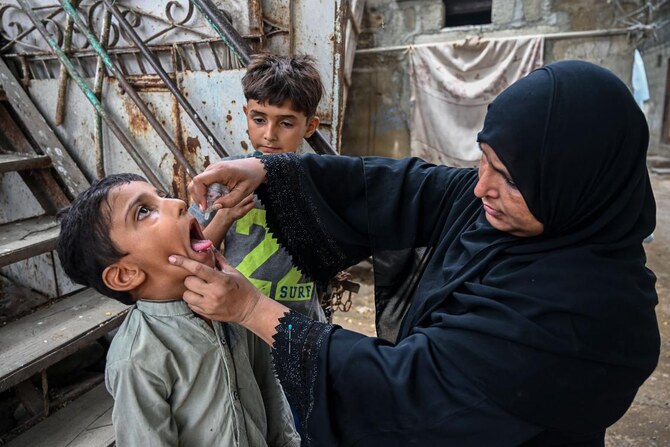 Pakistan: un coordinateur de la vaccination antipolio et un policier abattus