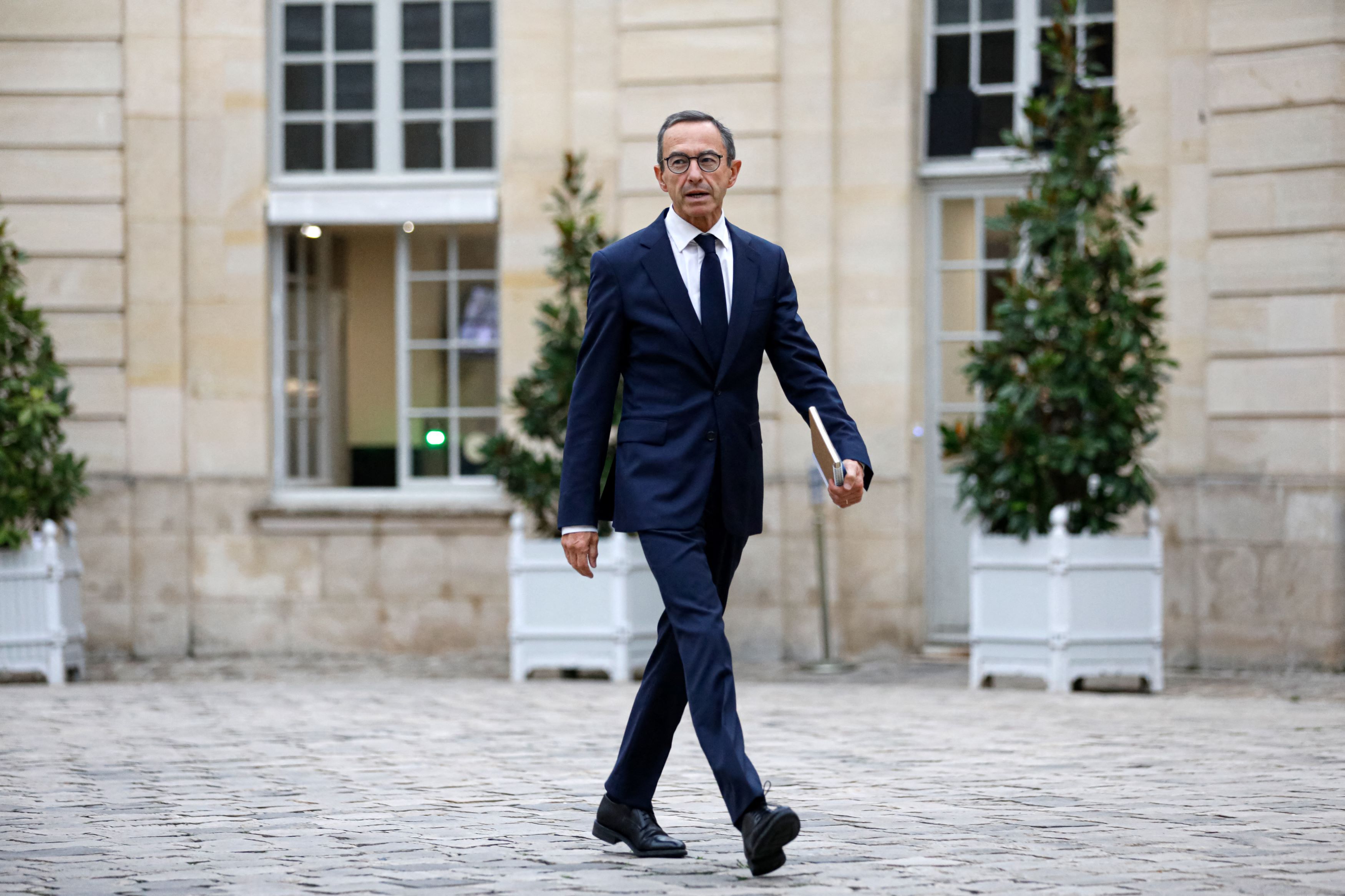 Immigration : Retailleau, nouveau ministre de l'Intérieur français, favorable à un référendum