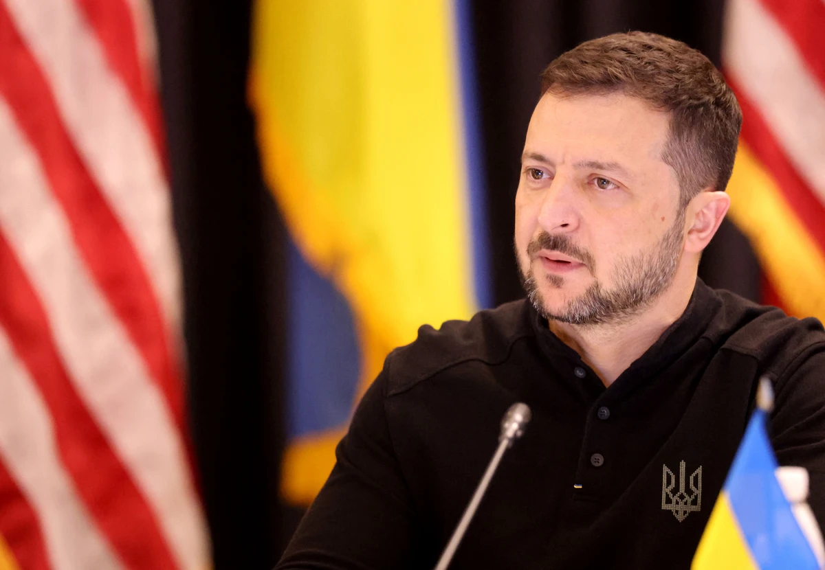 Zelensky réclame "plus d'armes" à ses alliés pour repousser la Russie