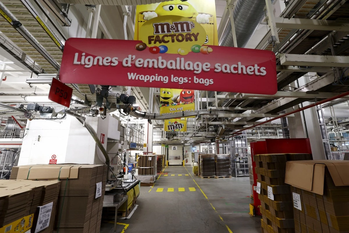 France: le climat des affaires poursuit son redressement en septembre, selon l'Insee