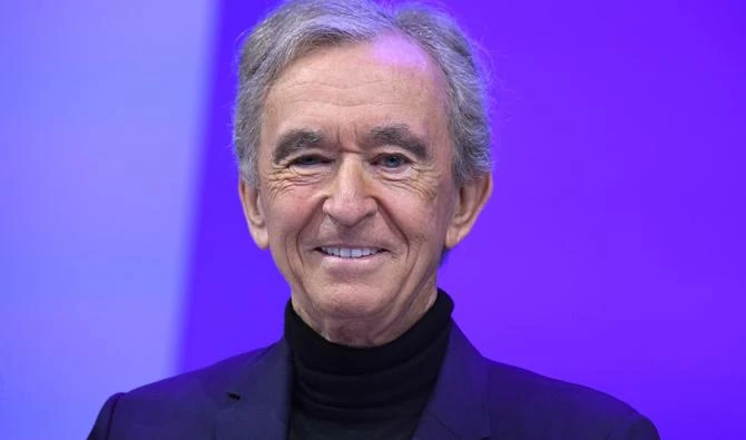 Liste noire de médias attribuée à Bernard Arnault: une quarantaine de rédactions protestent