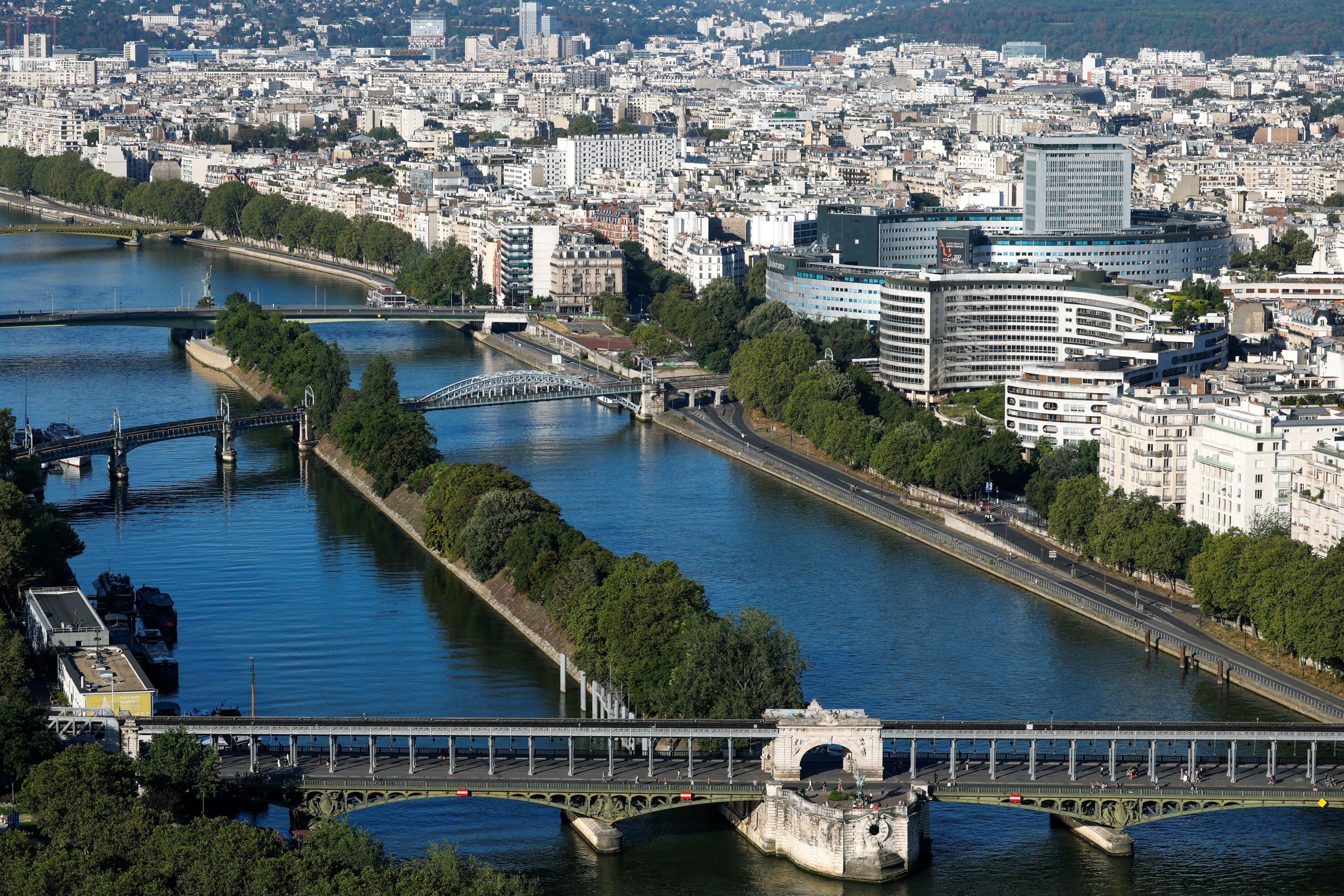 Budget 2025: cinq milliards d'euros d'économies demandées aux collectivités locales selon une source gouvernementale