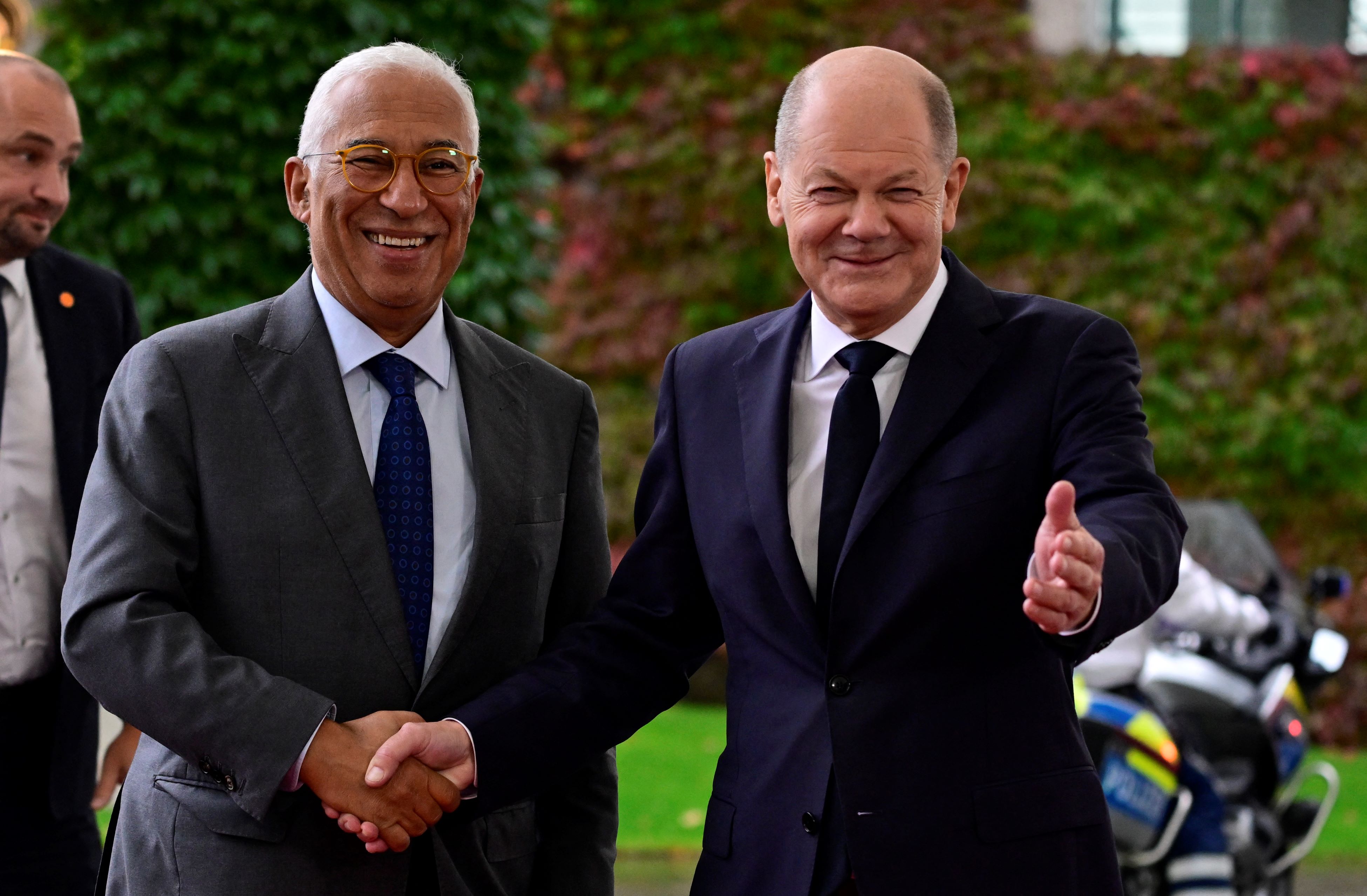 Scholz annonce de nouvelles livraisons d'armes allemandes à Israël