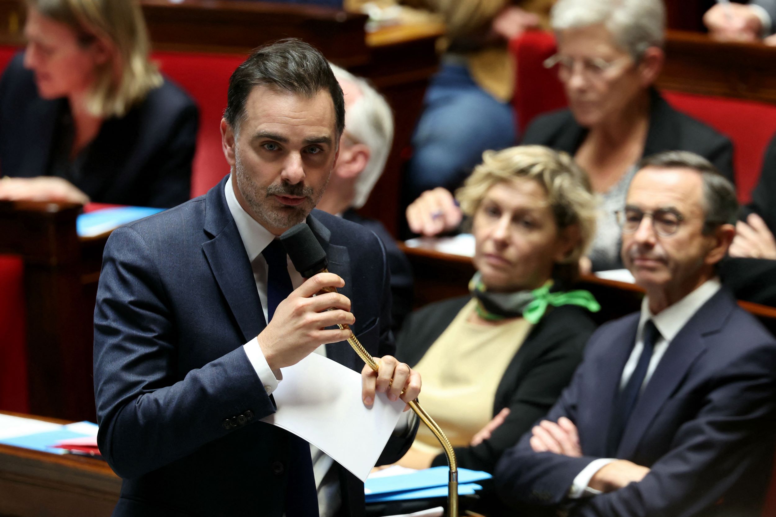 Un budget réécrit en commission, prélude à un débat acharné à l'Assemblée