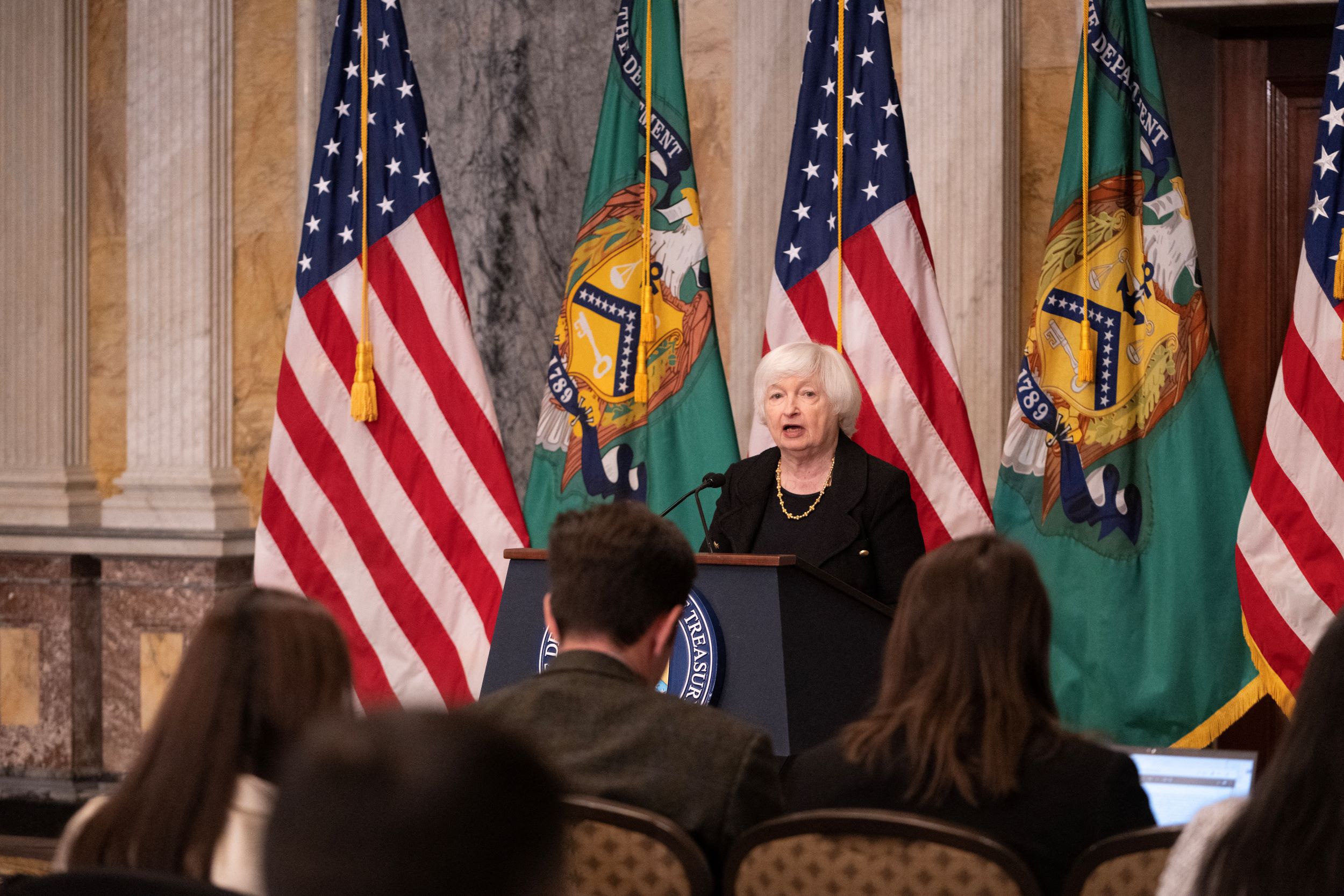 Avoirs russes gelés : Washington pense prêter 20 milliards de dollars à l'Ukraine d'ici fin 2024