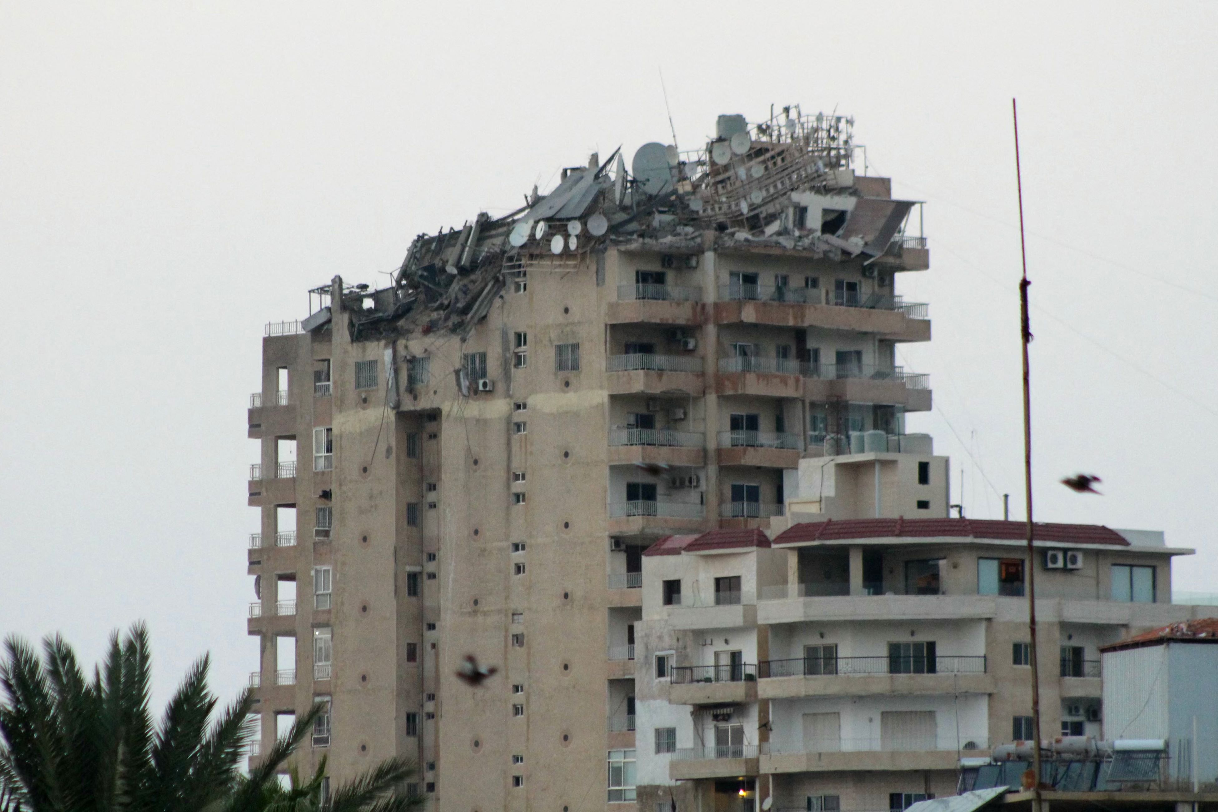 Israël a élargi son offensive terrestre contre le Hezbollah dans le sud du Liban.
