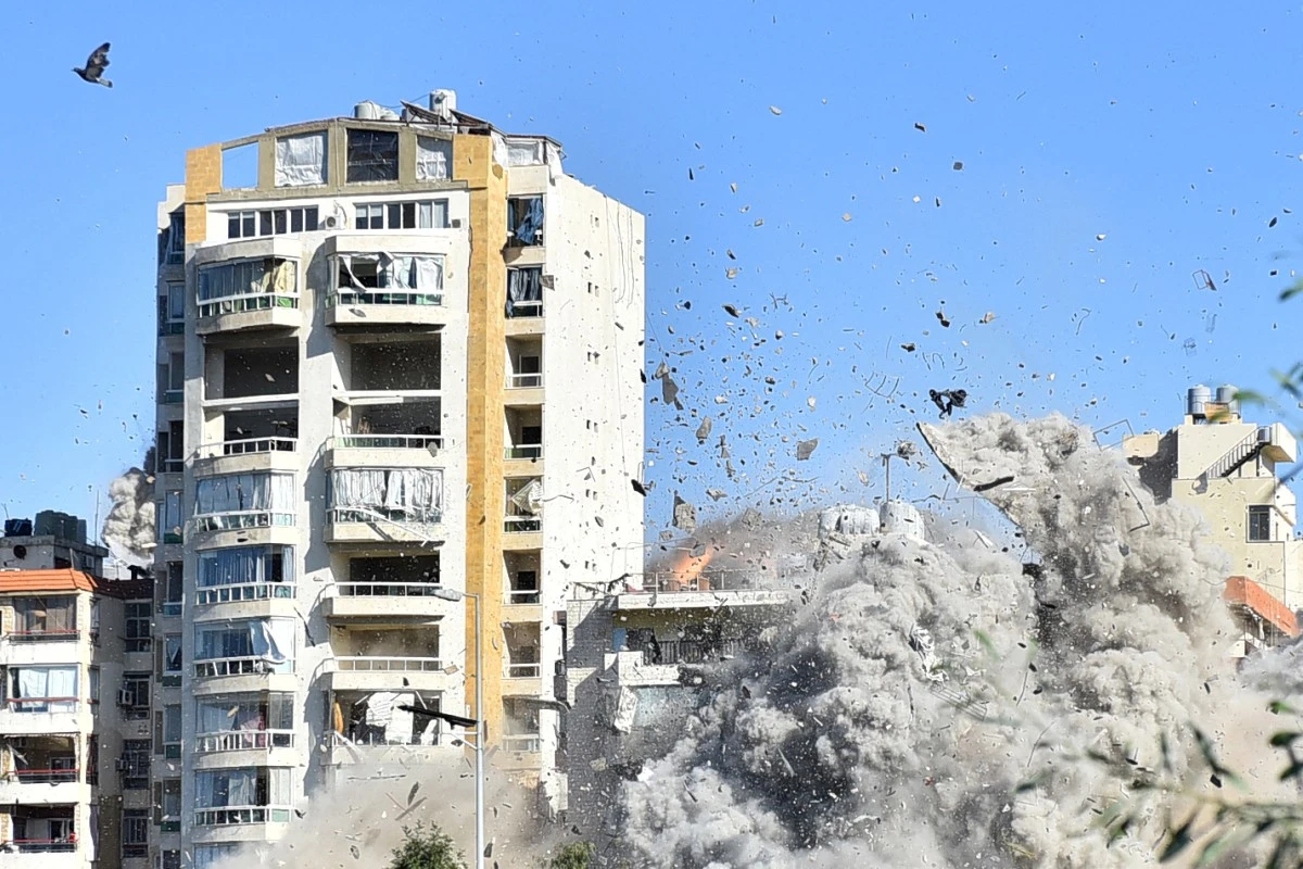 Liban: raid israélien sur la banlieue sud de Beyrouth peu après une conférence de presse du Hezbollah