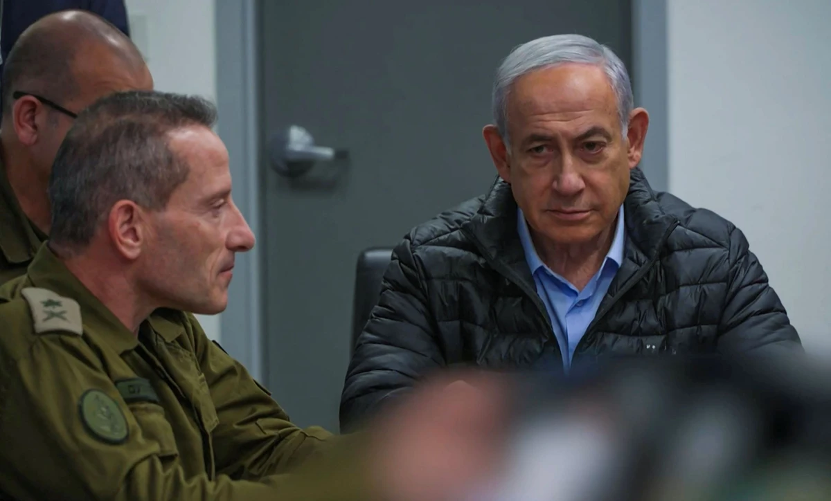 L'armée israélienne dit avoir frappé des sites de fabrication de missiles en Iran