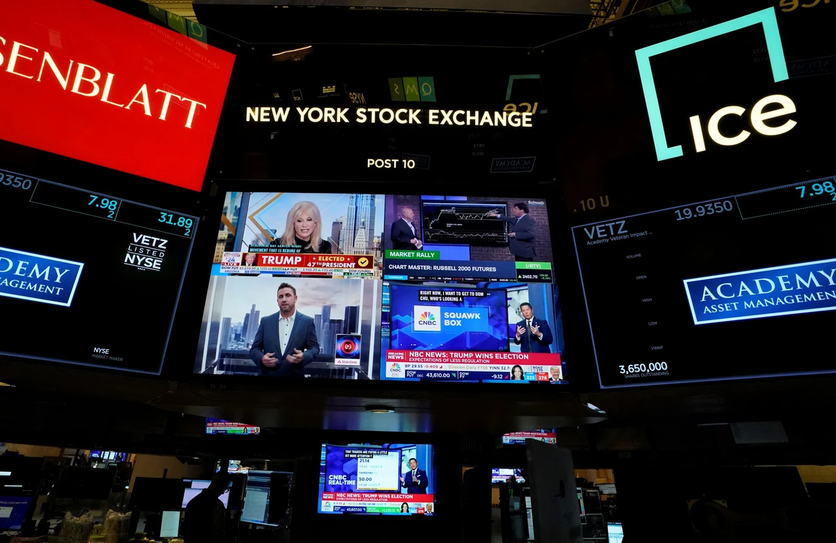 L'élection de Trump pousse Wall Street à de nouveaux records, l'Europe doute