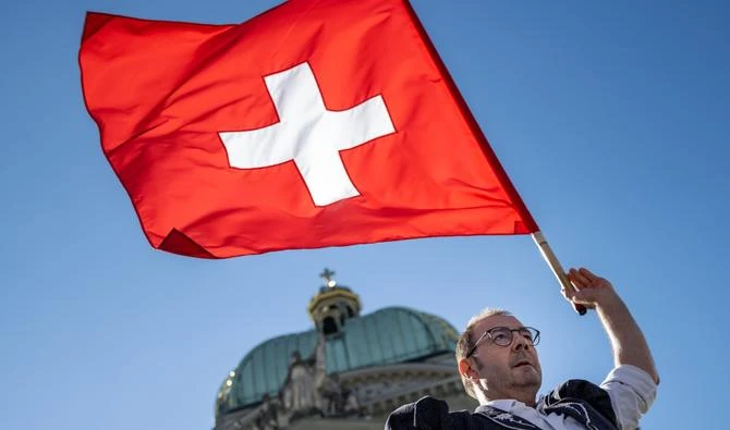 Cérémonie du 11 novembre à Genève. 291 soldats morts pour la France retrouvent leur place dans la mémoire collective
