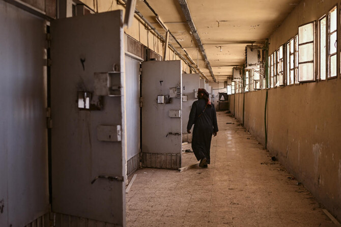 Syrie: un responsable du pouvoir déchu arrêté après des combats meurtriers selon une ONG