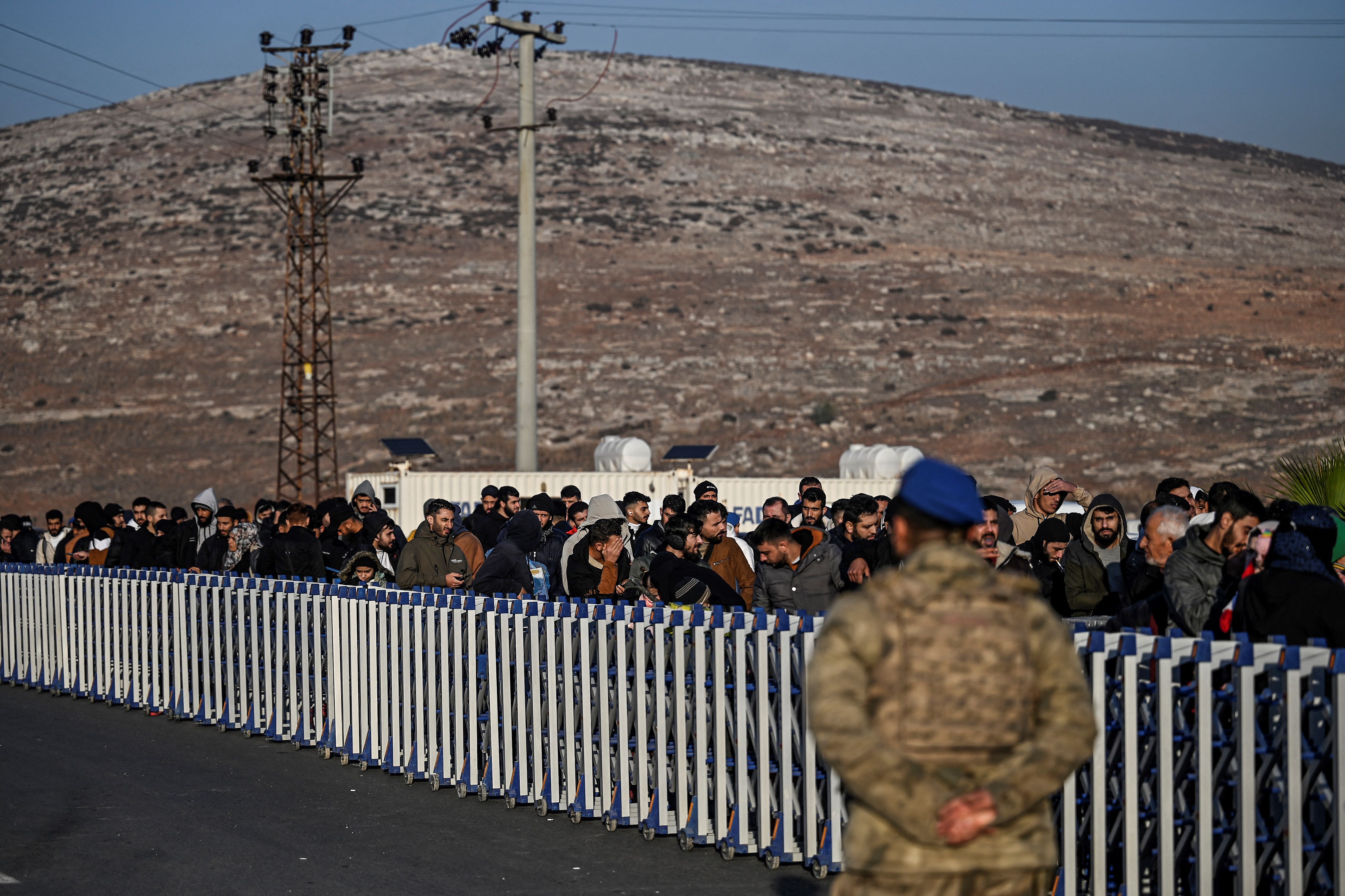 Plus de 25.000 Syriens sont rentrés en Syrie depuis la Turquie en 15 jours, selon Ankara