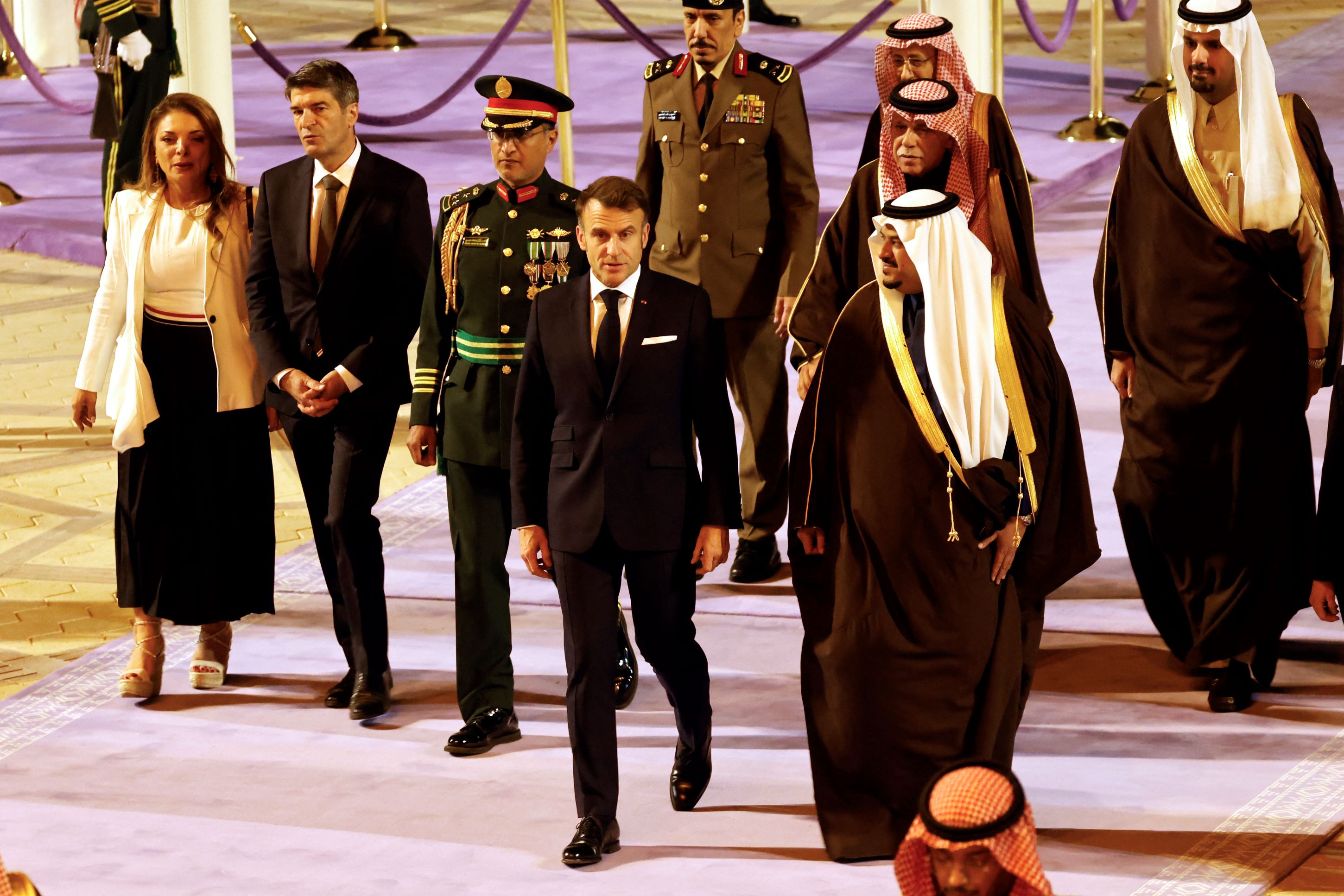 Le président français Emmanuel Macron est arrivé en Arabie saoudite